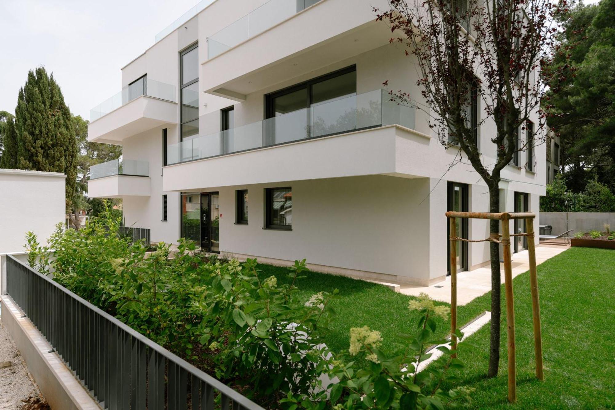 The Q Bliss - Your New 4-Star Hideaway With A Garage Rovinj Exterior photo
